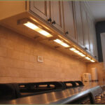 Điểm danh các loại đèn LED trang trí tủ bếp