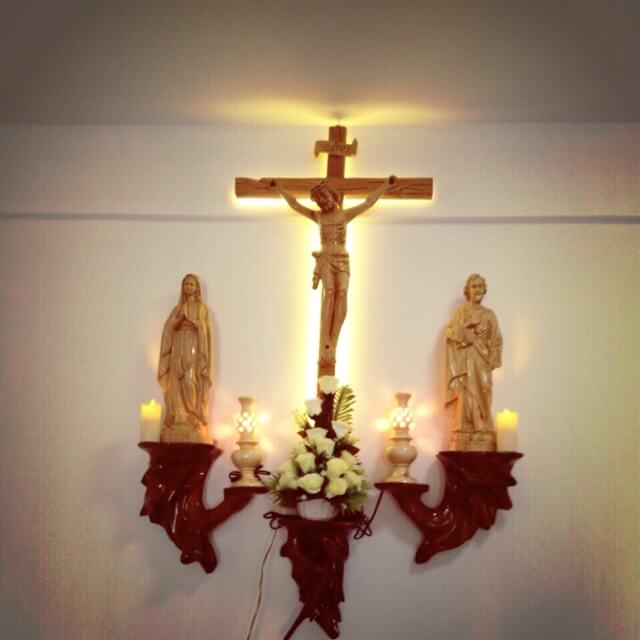 Đèn trang trí bàn thờ công giáo – Xem ngay !!!