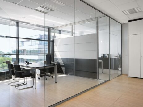 Điểm danh top 5 mẫu cửa kính cường lực đẹp giúp văn phòng trở nên thu hút