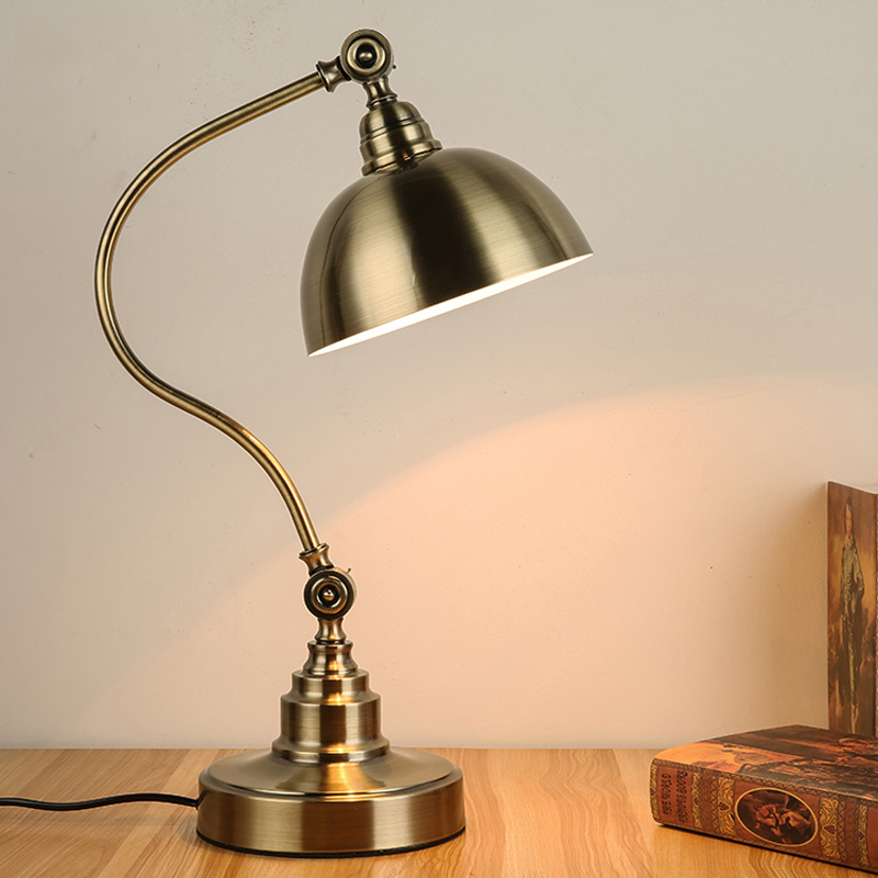 Nên lựa chọn đèn trang trí phòng khách cổ điển nào cho ngôi nhà của bạn?