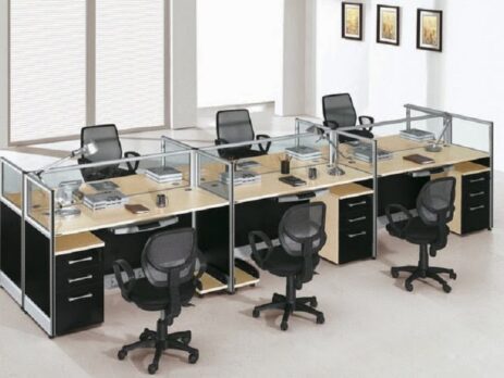Có nên sử dụng cụm bàn làm việc cho văn phòng không?