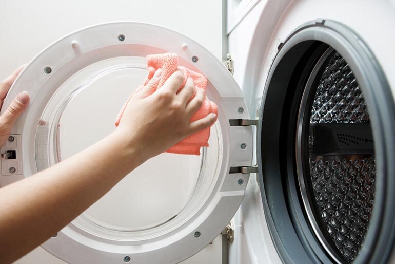 Bạn đã biết cách vệ sinh máy giặt cửa ngang Electrolux chưa?