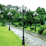 Một số mẫu cột đèn sân vườn tiêu biểu mà bạn có thể lựa chọn cho khuôn viên của mình