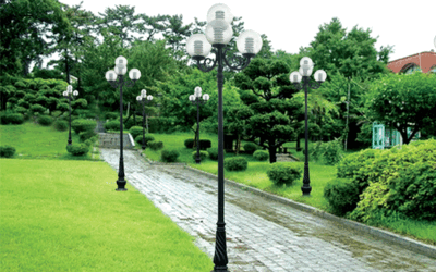 Một số mẫu trụ đèn trang trí sân vườn giá rẻ và chất lượng