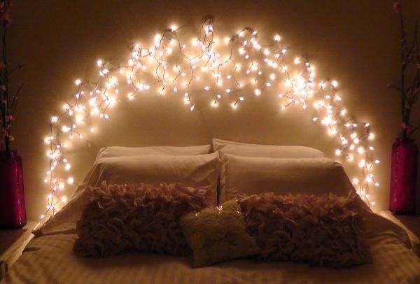 Mách cách lựa chọn đèn trang trí phòng ngủ nhỏ hẹp siêu hay
