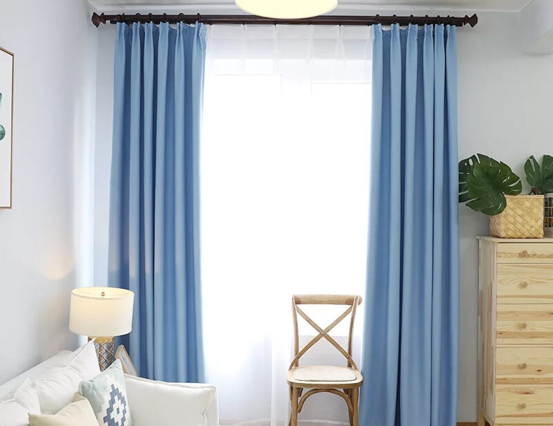Rèm cửa sổ phòng ngủ màu xanh - Hợp phong thủy mà lại tinh tế