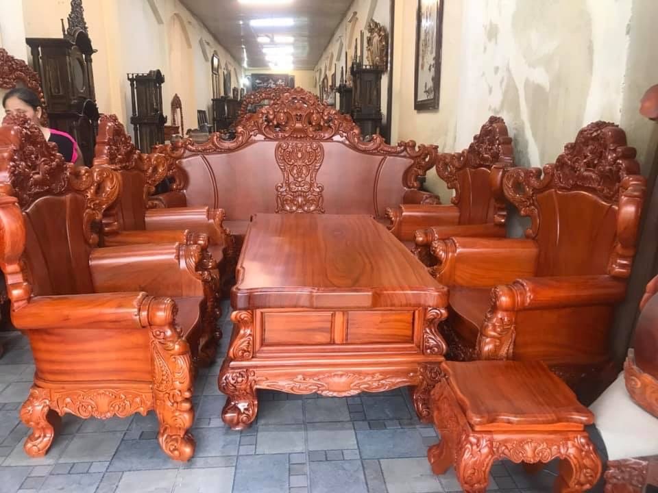 Bộ bàn ghế gỗ hoàng gia