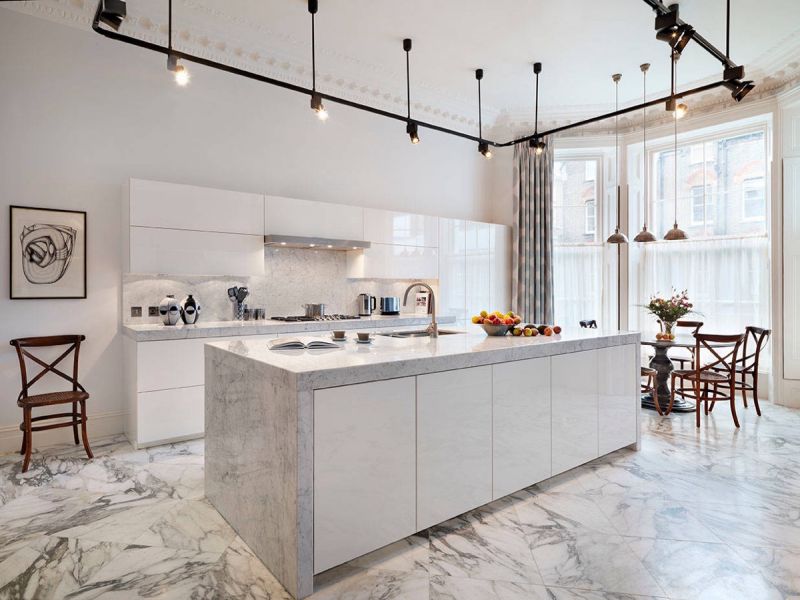 Tổng hợp đá marble trắng ý ốp bếp gia đình bạn nên tham khảo để chọn mua
