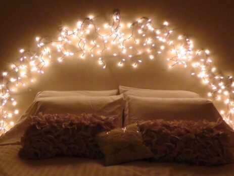 đèn dây trang trí phòng ngủ