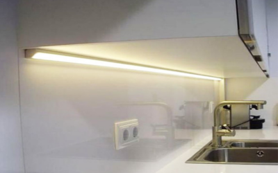 Đèn led thanh nhôm tủ bếp - xu hướng nội thất phòng bếp phổ biến năm 2022