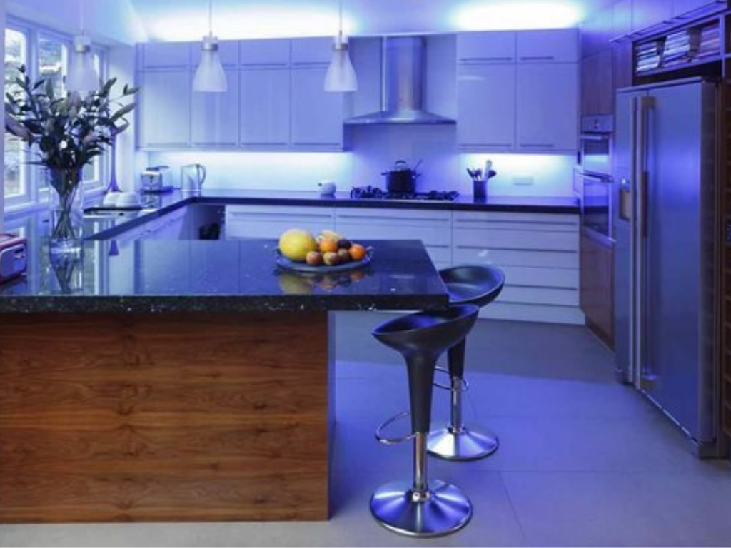 Bạn có nên lắp đèn led cho tủ bếp hay không và lợi ích đèn led đem lại là gì?