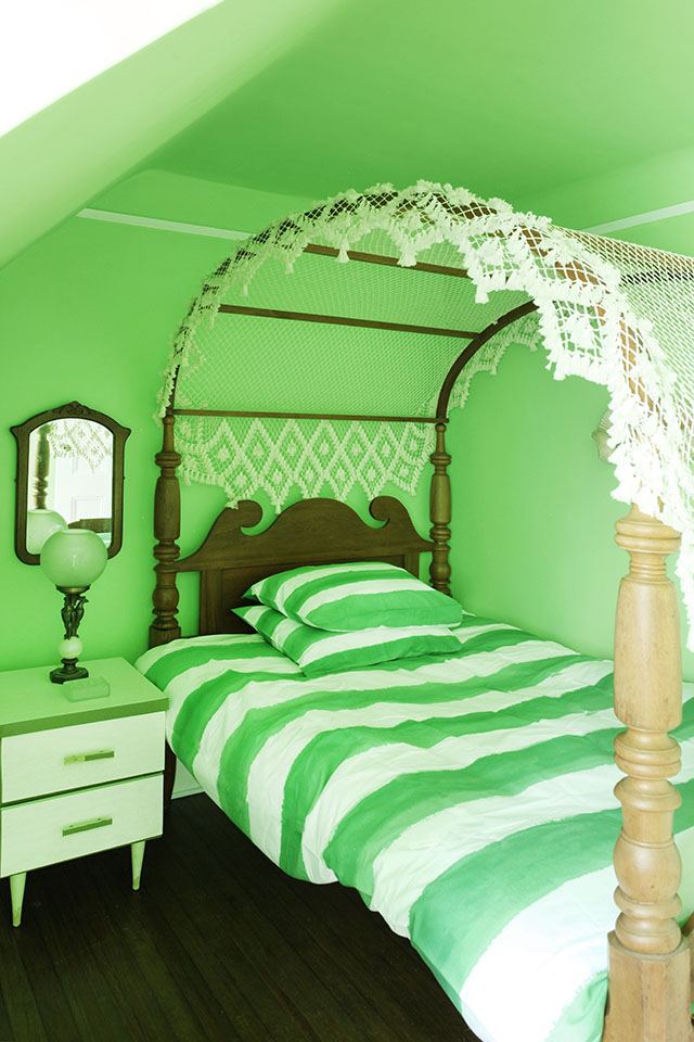 giấy dán tường phòng ngủ màu xanh