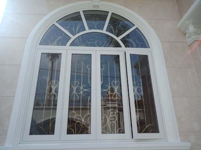 Mẫu cửa sổ inox mái vòm nghệ thuật