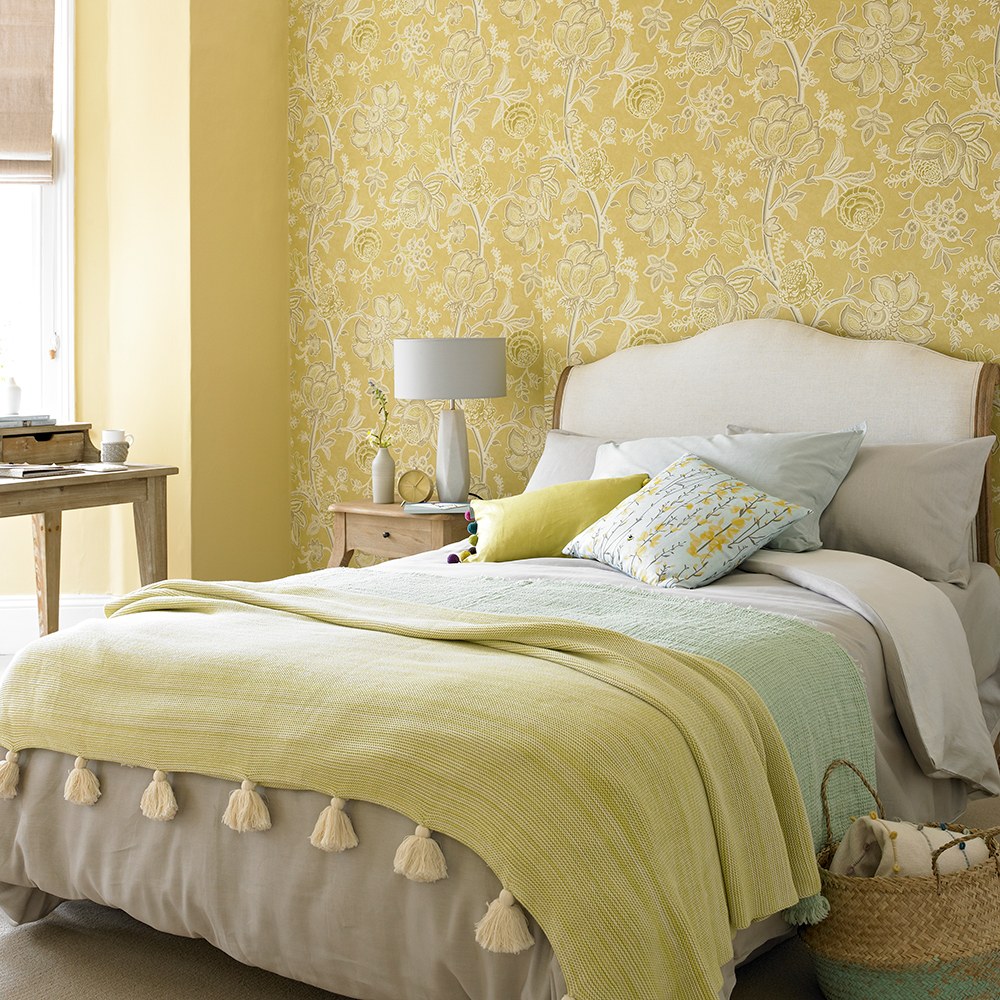 sơn tường phòng ngủ màu vàng xanh mint