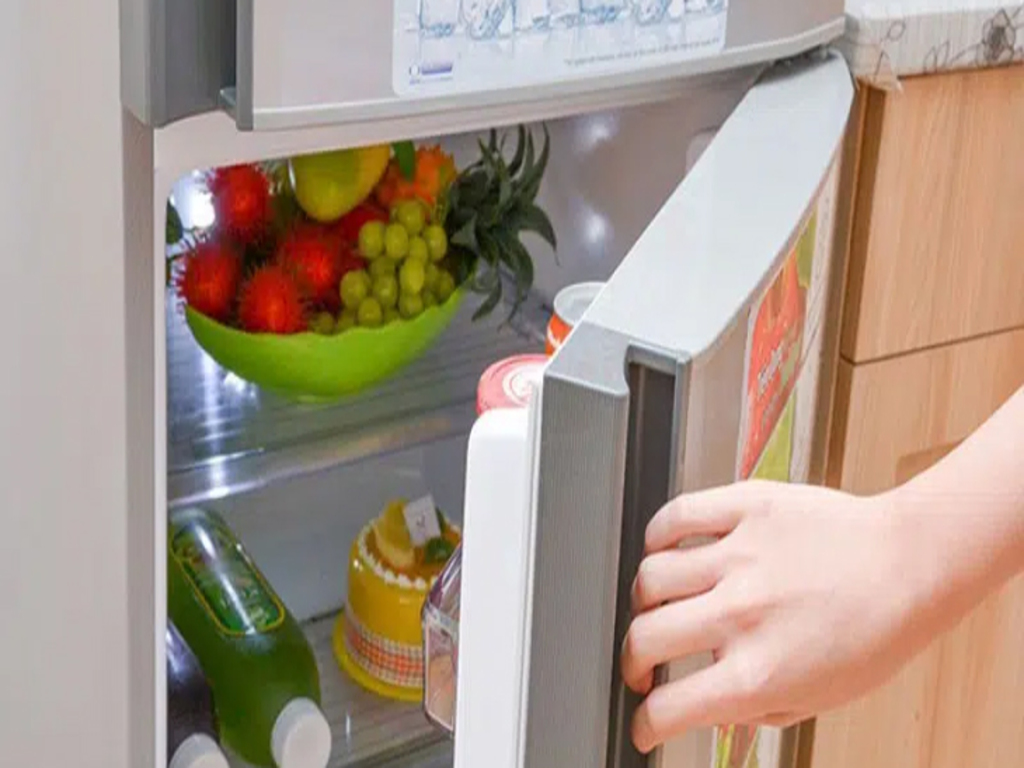 Nguyên nhân hiện tượng tủ lạnh không đông đá và cách khắc phục
