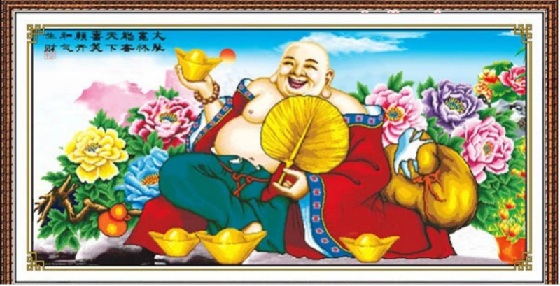 Tiết lộ ý nghĩa ẩn chứa sâu xa trong bức tranh thêu tay về Phật Di Lặc