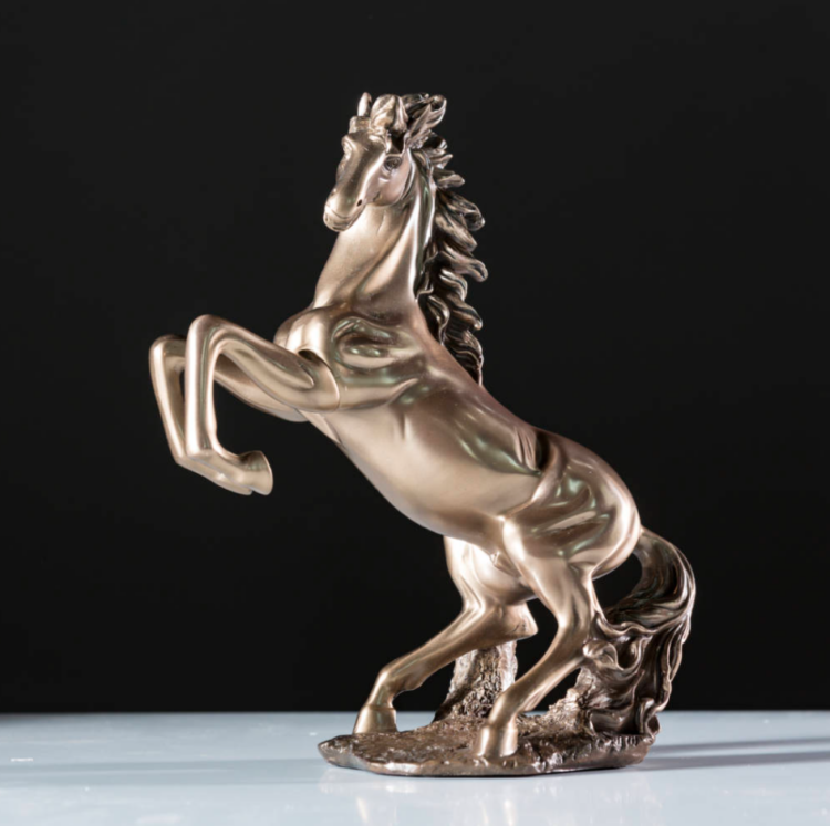 Khám phá cách đặt tượng ngựa hợp phong thủy để nhận may mắn cho gia chủ