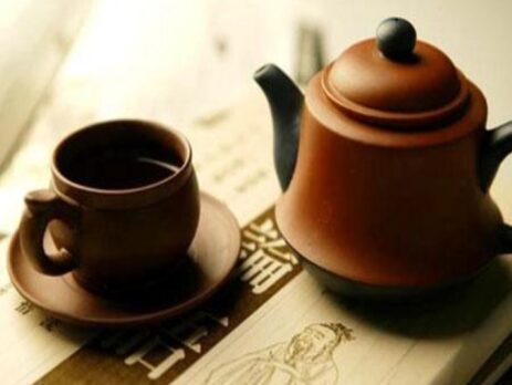 bộ ấm trà mang đậm nét xưa